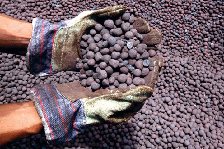 Bộ Công Thương đề nghị đấu giá quyền khai thác mỏ sắt 100 triệu tấn - 1