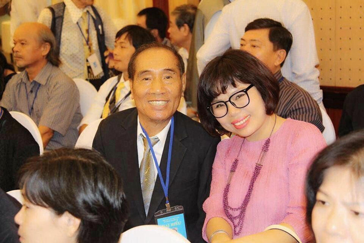 Nguyễn Ngọc Ký - người thầy vẽ nên thế giới văn chương lấp lánh bằng đôi chân - 1