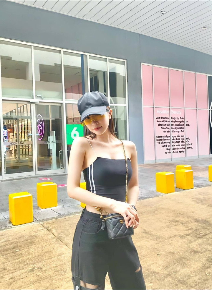 Sao Việt 30/9: Việt Hương đáp trả khi bị công kích vì chê 'hoa hậu hô tên' - 9