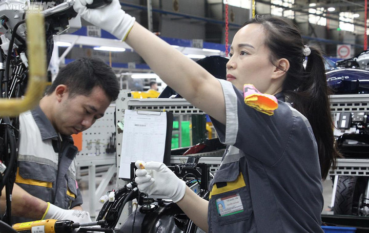 Cận cảnh xe máy điện VinFast Evo200 ‘3 nhất’: mới nhất, đi xa nhất, giá tốt nhất - 7