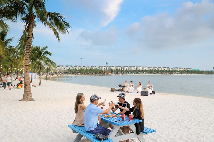 Sức sống ngập tràn trong “thành phố biển” ở phía Đông Hà Nội - 2