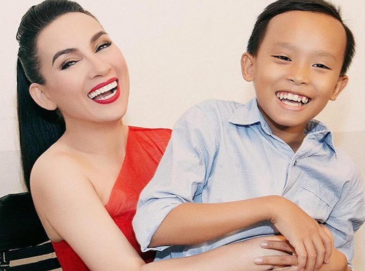 2 ca sĩ được làm con nuôi sao lớn Vbiz đều chật vật với scandal gây tiếc nuối - 1