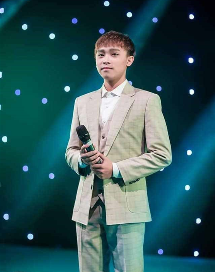 2 ca sĩ được làm con nuôi sao lớn Vbiz đều chật vật với scandal gây tiếc nuối - 2