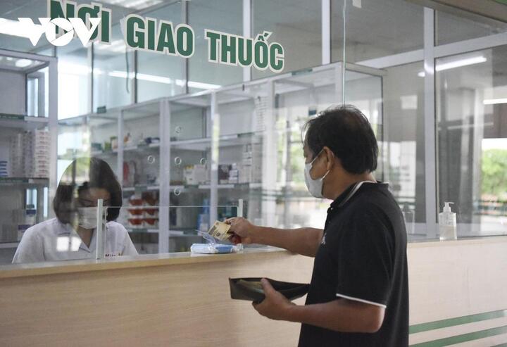 Các giải pháp vẫn chưa thể 'giải tỏa cơn khát thuốc' - 1