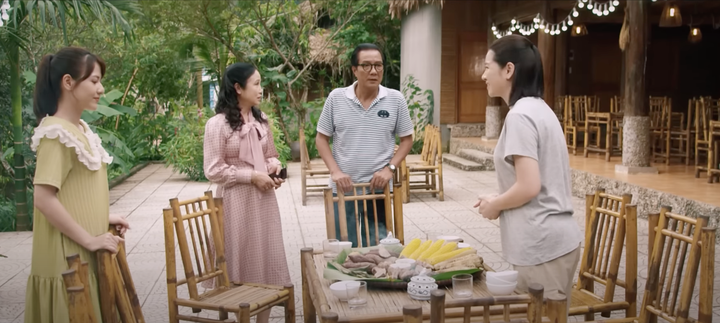 'Thông gia ngõ hẹp' tập 5: Gia đình NSND Trọng Trinh đòi chuyển chỗ ở trong đêm - 1