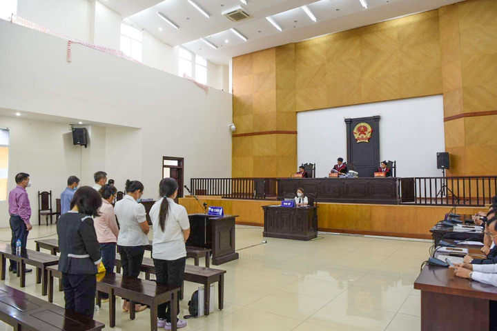 Nộp thêm nửa tỷ đồng, cựu Thứ trưởng Y tế Trương Quốc Cường được giảm 1 năm tù - 2