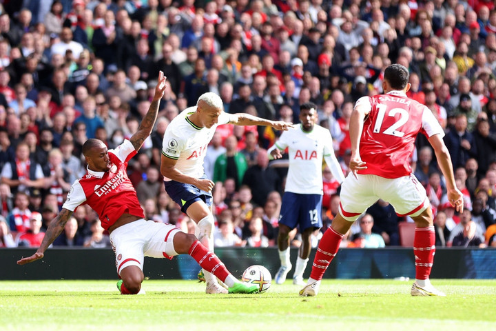 Trực tiếp bóng đá Arsenal 3-1 Tottenham: Jesus lập công - 4