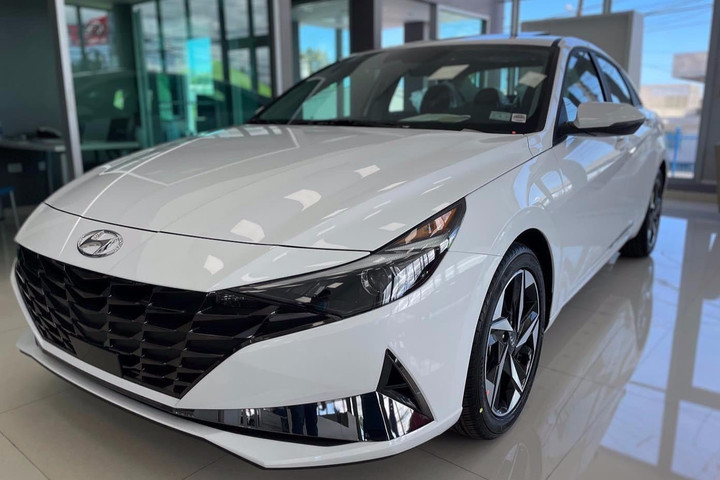 5 mẫu xe mới ra mắt tháng 10, động cơ hybrid chiếm ưu thế - 2