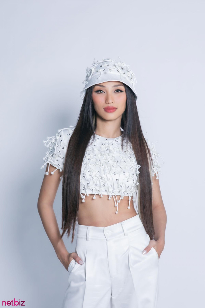 Người đẹp biển Ngọc Mint: 'Không có lý do gì để ngại khi yêu cầu thủ' - 2