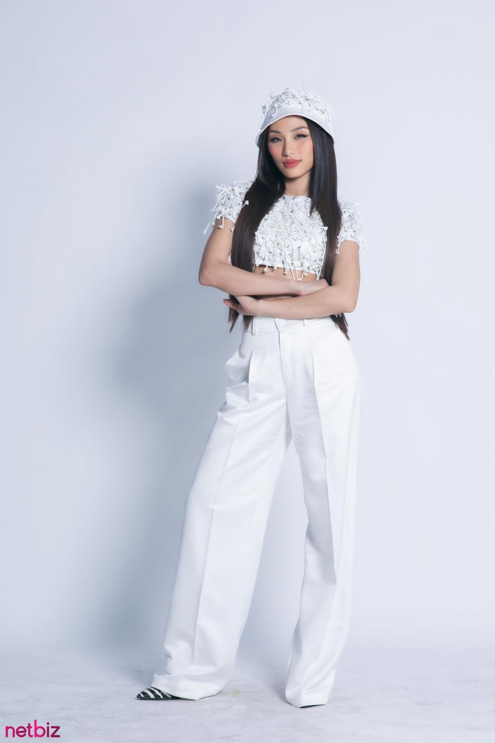 Người đẹp biển Ngọc Mint: 'Không có lý do gì để ngại khi yêu cầu thủ' - 4