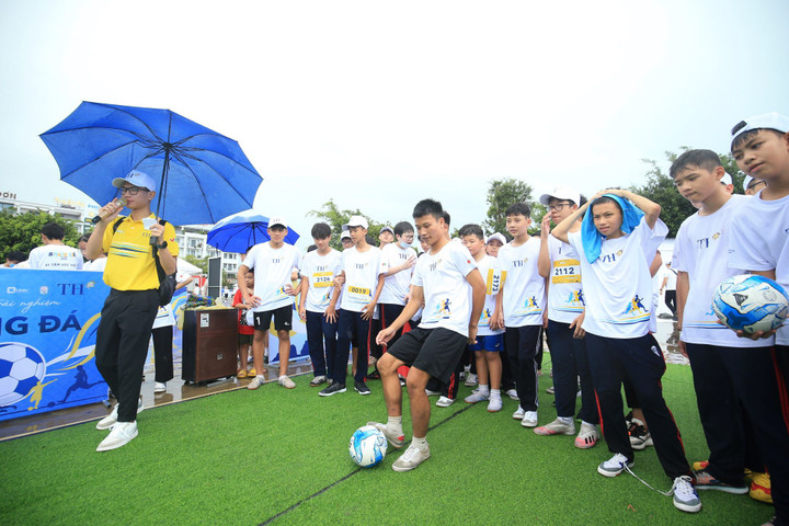 Hơn 4.000 học sinh, sinh viên tham gia giải chạy S-Race Quảng Ninh 2022 - 7