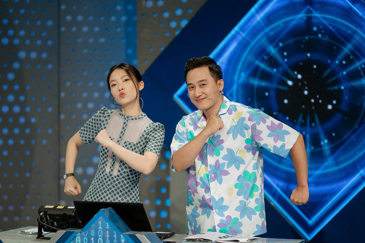 MC trẻ nhất dẫn chung kết Đường lên đỉnh Olympia - 2