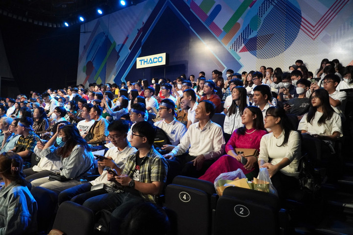 Đặng Lê Nguyên Vũ vô địch Đường lên đỉnh Olympia năm thứ 22 - 18