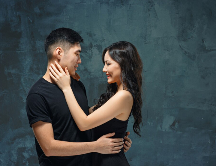 Phụ nữ chủ động đúng lúc, nam giới mê đắm cả đời - 1