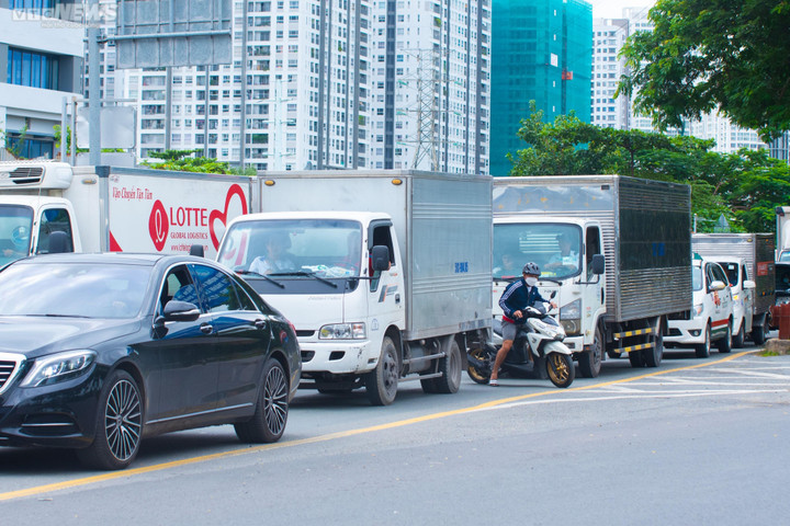 3 ‘nút thắt cổ chai’ gây ùn tắc ở cửa ngõ phía Nam TP.HCM - 12
