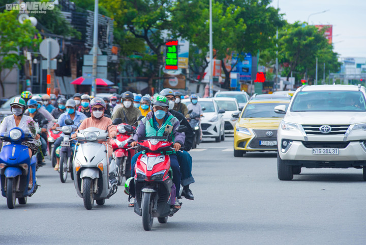 3 ‘nút thắt cổ chai’ gây ùn tắc ở cửa ngõ phía Nam TP.HCM - 9