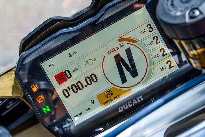 Ducati Panigale V4 SP2 độc nhất Việt Nam giá hơn 1,3 tỷ đồng - 8