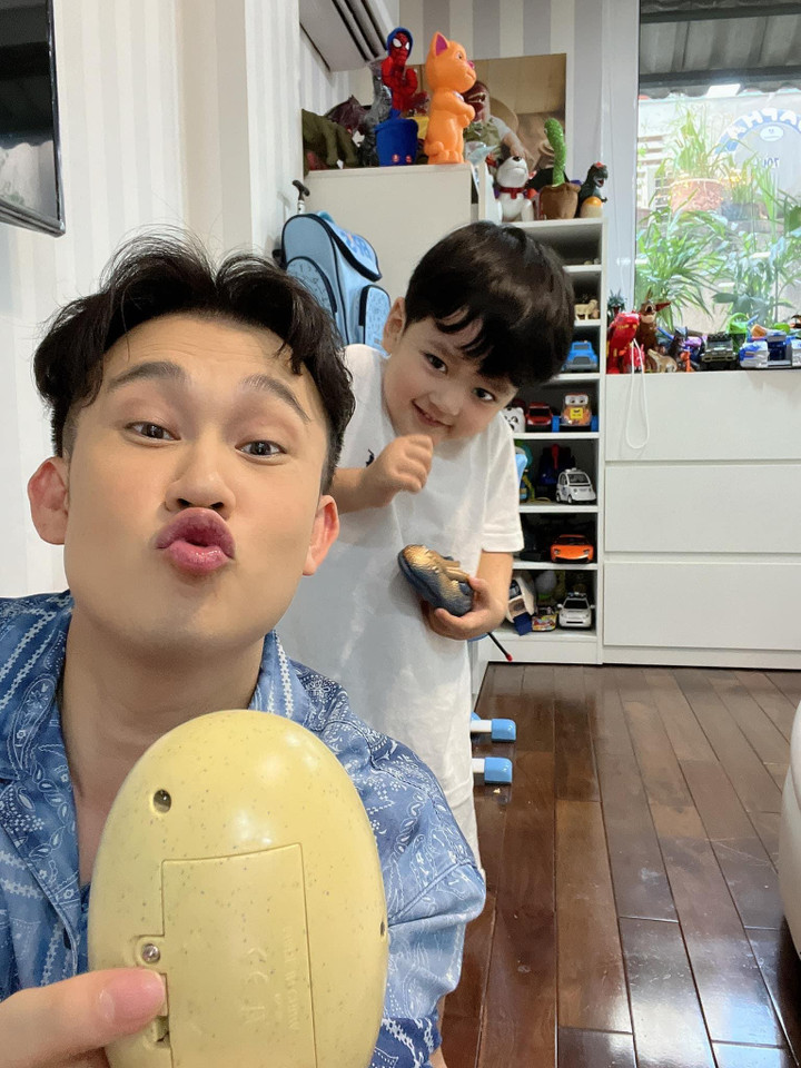 Hình ảnh đáng yêu của con trai Đàm Vĩnh Hưng cách đây 3 năm - 5