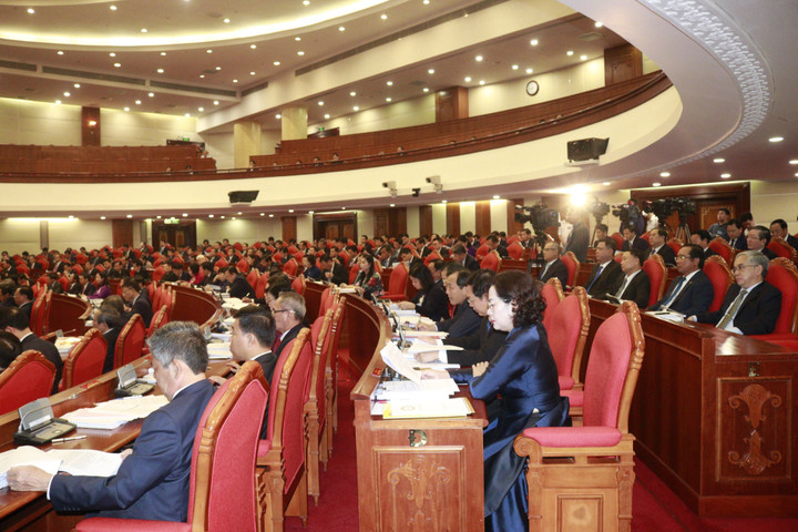 Ảnh: Tổng Bí thư chủ trì Hội nghị lần thứ sáu Ban Chấp hành Trung ương Đảng - 8