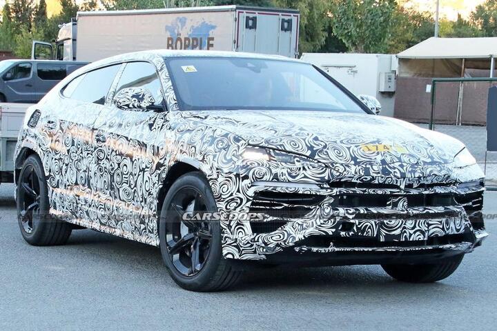 Lamborghini Urus Plug-in Hybrid lộ diện - 1