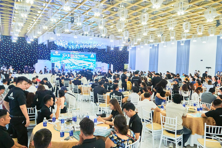 Sức hút lễ mở bán đô thị trung tâm hành chính du lịch Thái Thành - Bom Bo - 1