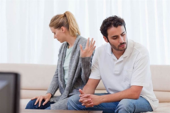 Thà góa chồng còn hơn chiều chồng - 1