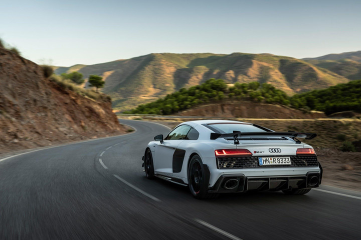 Audi R8 GT RWD - phiên bản cuối cùng dùng động cơ hút khí tự nhiên - 13