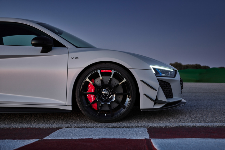 Audi R8 GT RWD - phiên bản cuối cùng dùng động cơ hút khí tự nhiên - 5