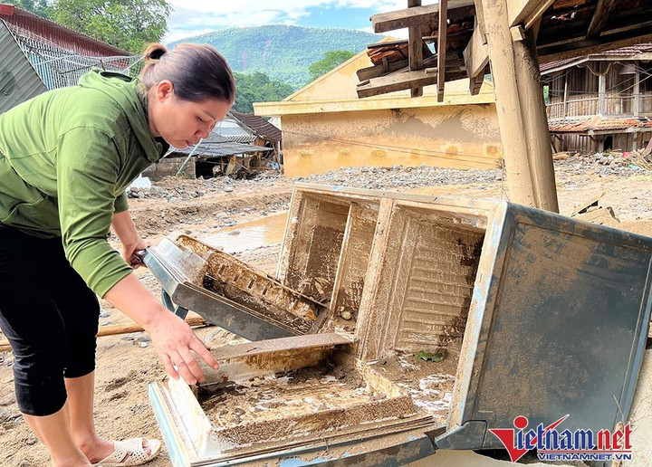 Nghệ An: Trưởng phòng GD&ĐT kêu gọi ‘bớt chút chi tiêu’ giúp giáo viên sập nhà - 1