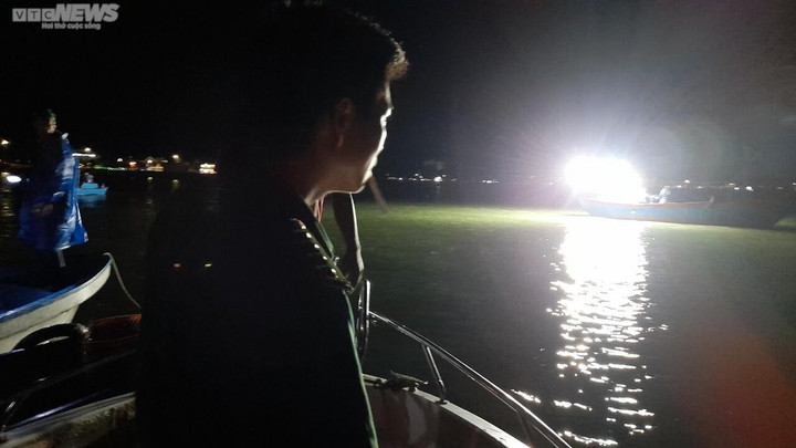 Khánh Hòa: Chìm ghe chở hàu, hai vợ chồng tử vong - 1