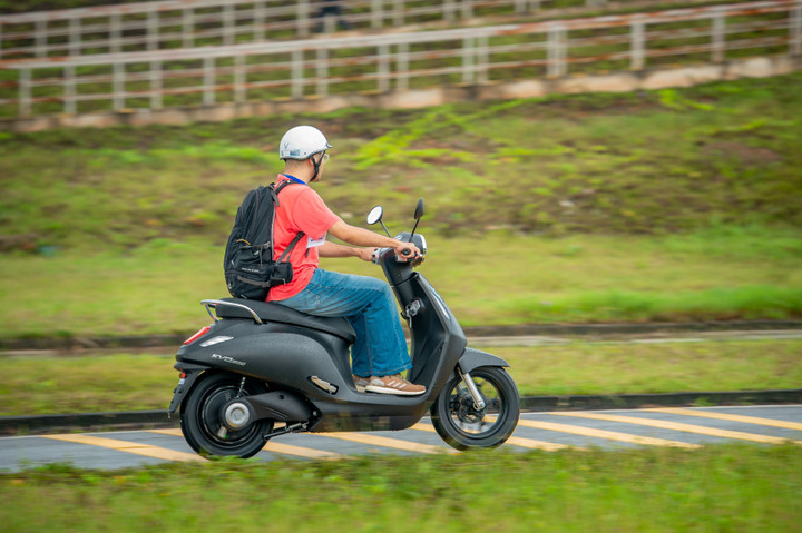 Ưu đãi tới 1/4 giá xe khi đặt cọc sớm VinFast Evo200 - 2