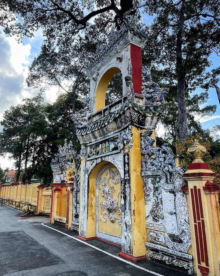 Ngôi chùa cổ 300 tuổi có tượng Phật nằm trên mái dài nhất châu Á ở Bình Dương - 2