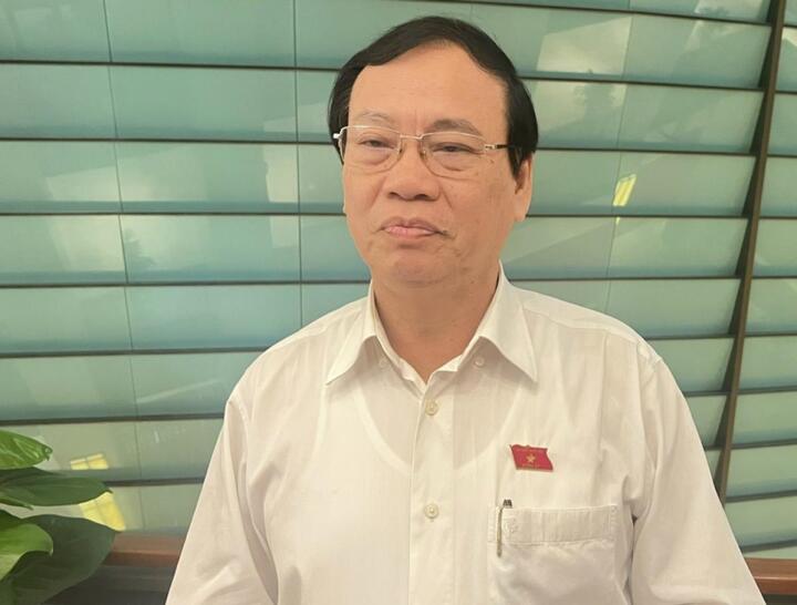 Cho cán bộ thôi chức là giúp họ 'rút lui trong danh dự' - 2