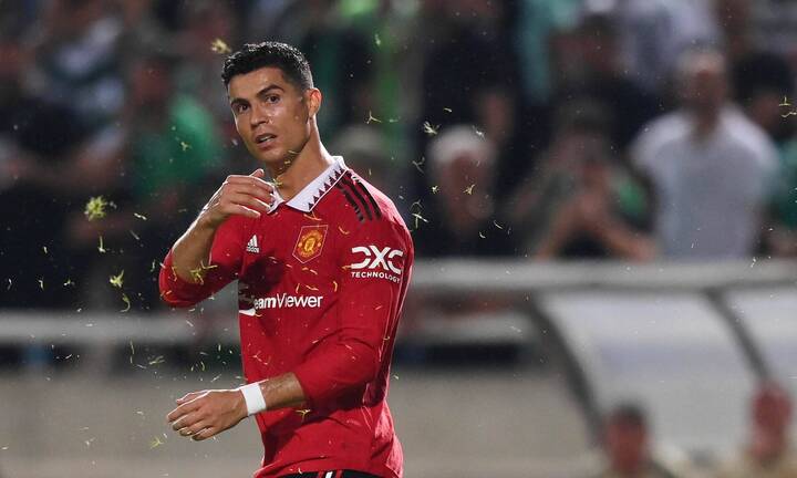 Ronaldo tự vứt bỏ cơ hội chứng tỏ với HLV Erik ten Hag - 1