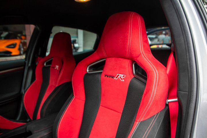 Ông Đặng Lê Nguyên Vũ sở hữu Honda Civic Type R độc nhất Việt Nam - 8