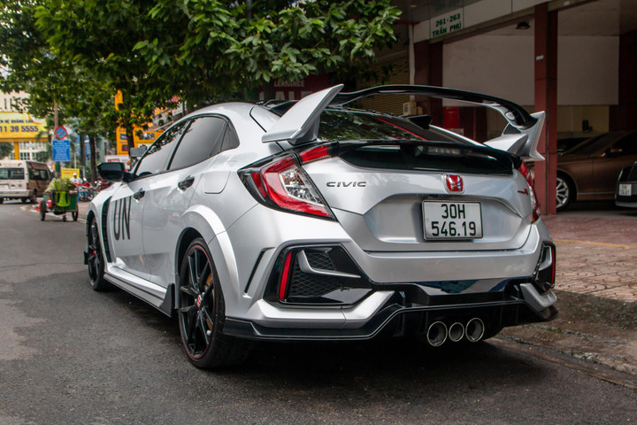 Ông Đặng Lê Nguyên Vũ sở hữu Honda Civic Type R độc nhất Việt Nam - 5