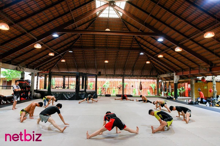 Johnny Trí Nguyễn sống trong căn nhà lá nhưng lại có bộ sưu tập ít ai ngờ tới - 6