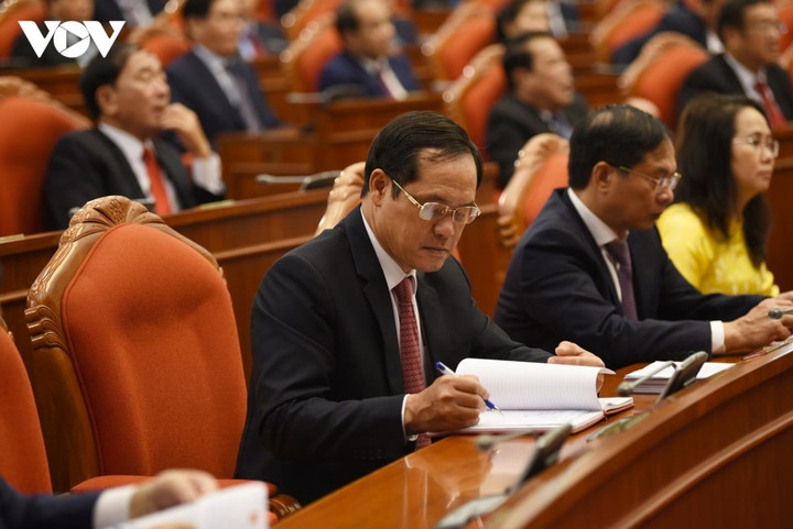 Toàn cảnh Hội nghị Trung ương 6 khóa XIII bế mạc thành công - 3