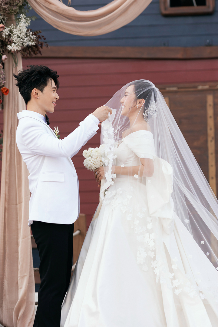 Diệu Nhi xúc động nói với Anh Tú trong đám cưới: 'Em đã lấy đúng người' - 2