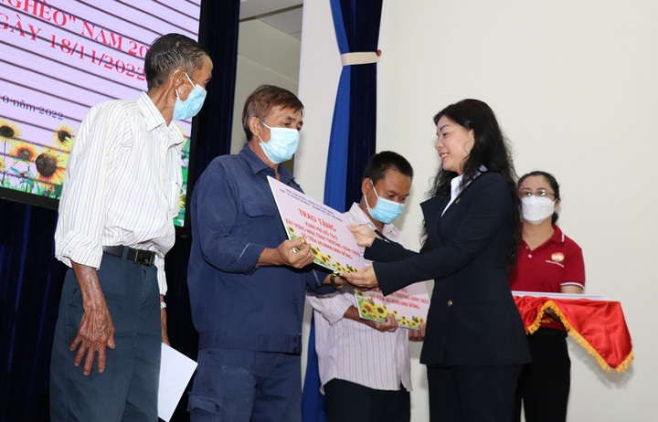 NovaGroup chung tay chăm lo cho các hộ nghèo tại TP.HCM - 3