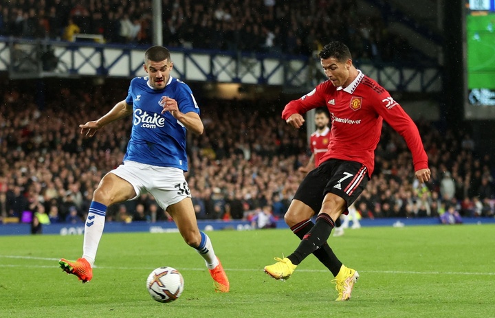 Ronaldo ghi bàn, Man Utd ngược dòng quật ngã Everton - 2