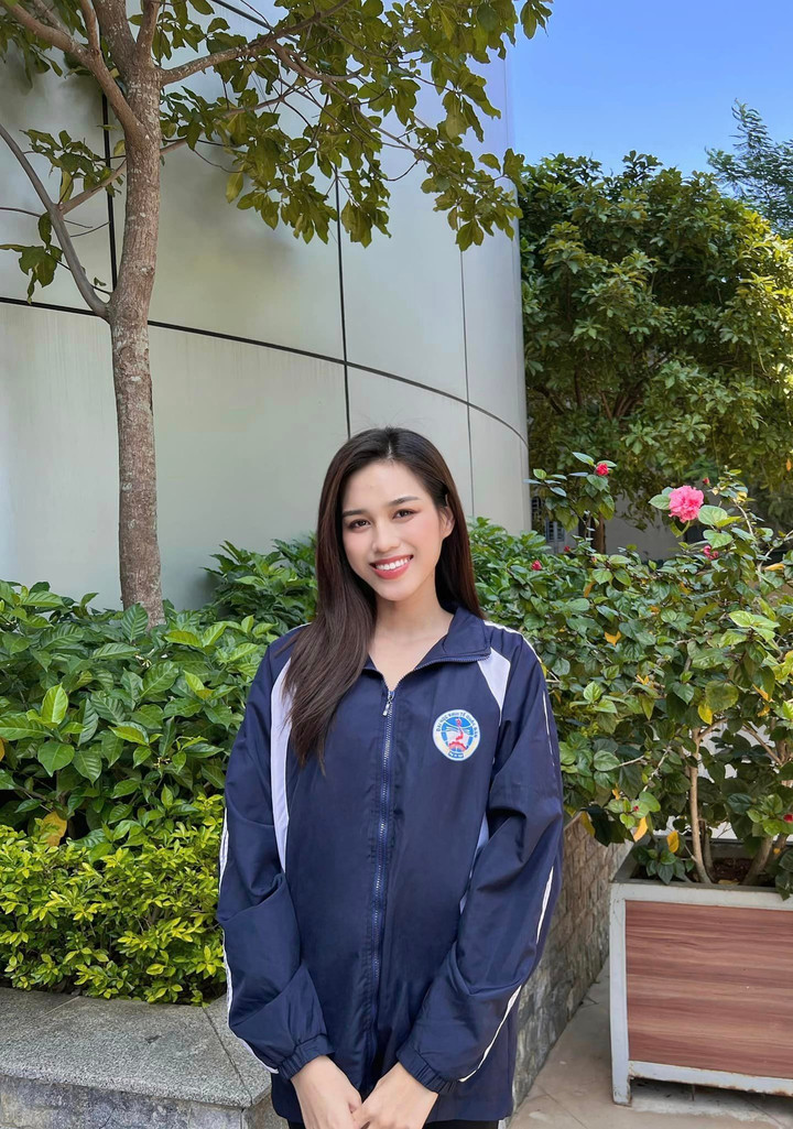 Sao Việt 12/10: Bà xã Công Lý thông báo sức khỏe của chồng - 3