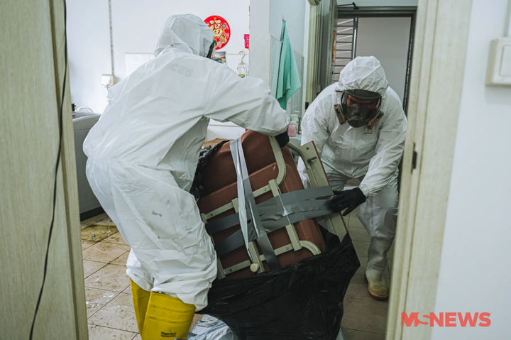 Cô gái theo đuổi công việc dọn dẹp nhà người chết từ năm 15 tuổi - 3