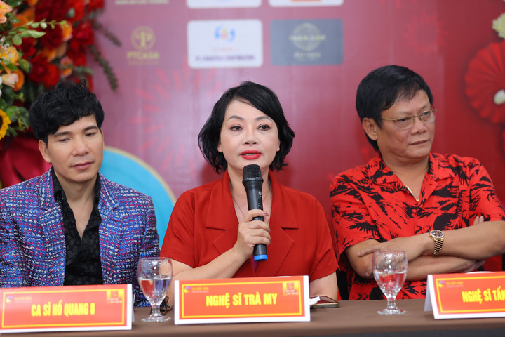 4 bố con Chế Linh sẽ cùng hòa giọng trên sân khấu 'Tết vạn lộc 2023' - 3