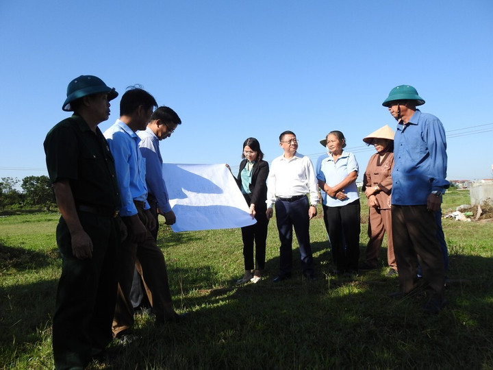 Huyện Mê Linh di dời nhiều phần mộ phục vụ GPMB đường vành đai 4 - Vùng Thủ đô - 1