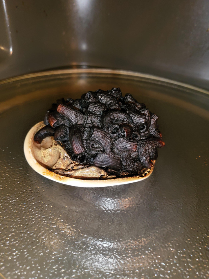 Hội những người có một ngày xui xẻo hết chỗ nói, ngồi không cũng 'dính đạn' - 7