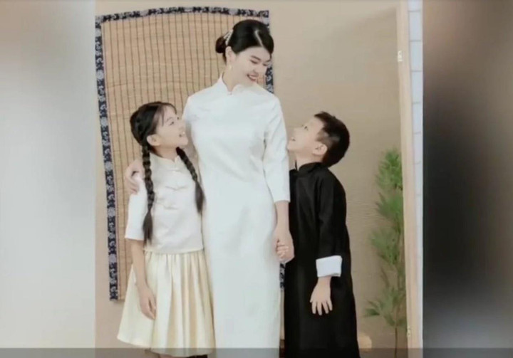 Yêu và cưới bạn gái đã chia tay 10 năm sau lần gặp lại trên taxi - 2