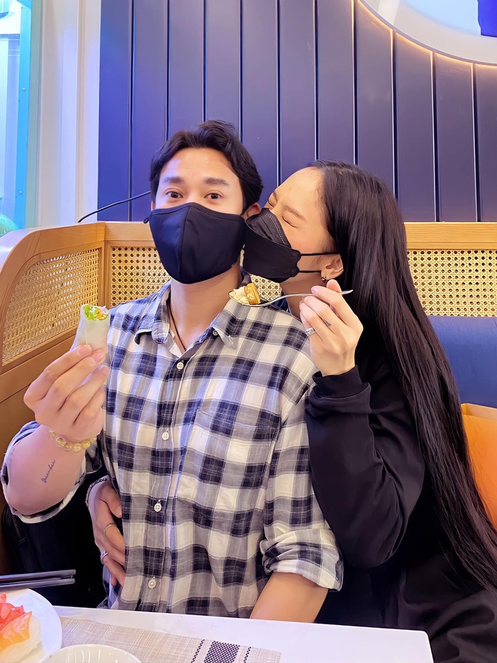 Sao Việt 13/10: Diva Thanh Lam trẻ đẹp bên con gái - 8
