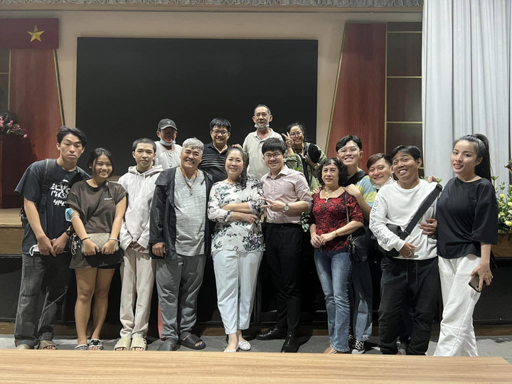 NSND Hồng Vân vui mừng chuẩn bị 'dọn nhà mới' cho sân khấu kịch - 3