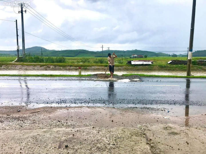 Đề nghị ban bố tình trạng khẩn cấp về thiên tai ở Phú Yên - 2